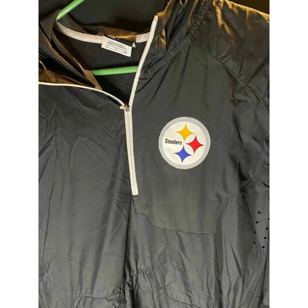 Nike Mens NFL Pittsburg Steeler Half-Zip On Field Mens S Windbreaker Hoodie